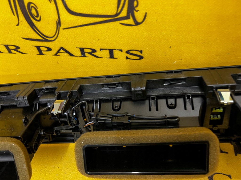 фото №6, Молдинг решётки обдув панели консоли audi a4 b9