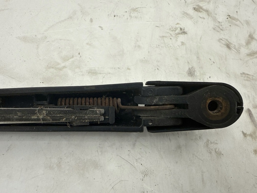 Alfa romeo 159 2007 з задній двірник скло задній Недорого