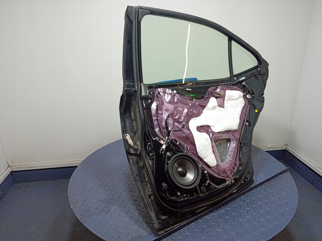 Lexus is 3 xe30 дверь задняя правое  задняя 212 Цена