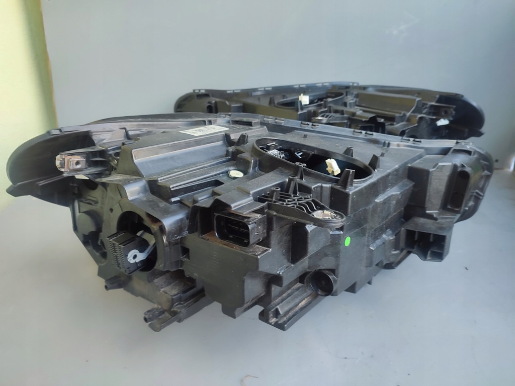 фото №7, Bmw лампа лампы x1 f48 lift full led идеальное состояние правая