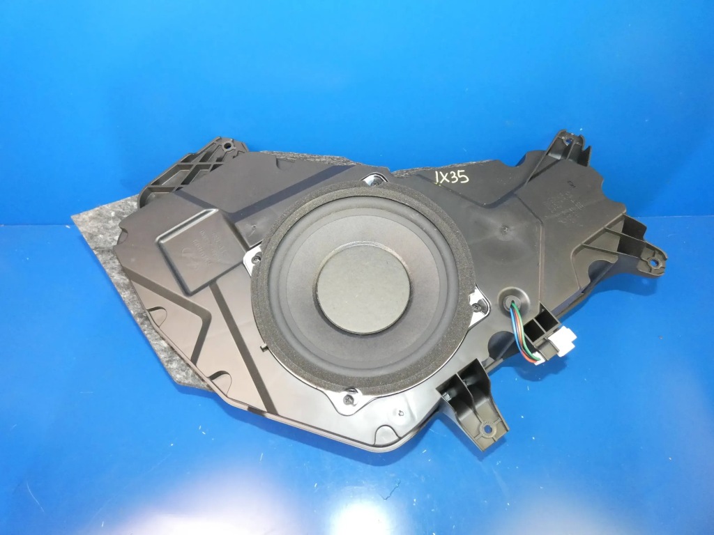 фото №1, Hyundai ix35 gtłośnik низкочастотный сабвуфер