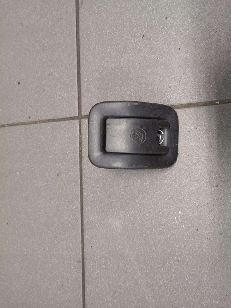 фото №1, Заглушка isofix audi a4 b8 8k0887233a