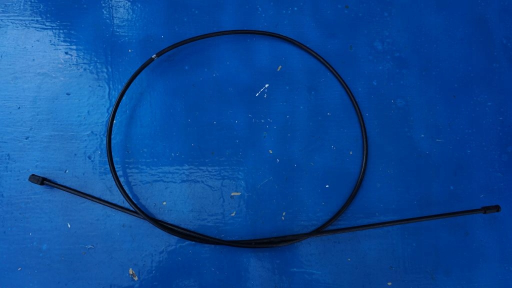 фото №1, Volvo xc60 ii - трос замки капот