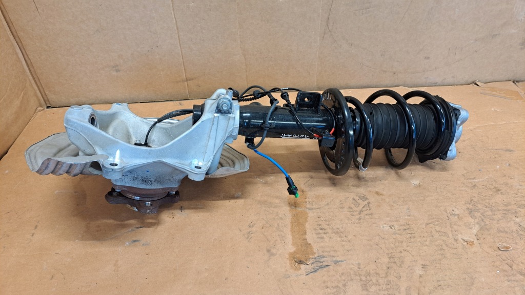 Купити Bmw 4 g26 420dx xdriv m-pakiet поворотний кулак амортизатор правий перед 6886254