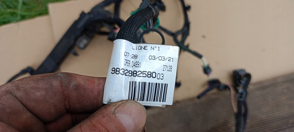 фото №5, Жгут двигателя шланг peugeot 208 2008 ii 2 c4 iii 3 e электрик 9832982580