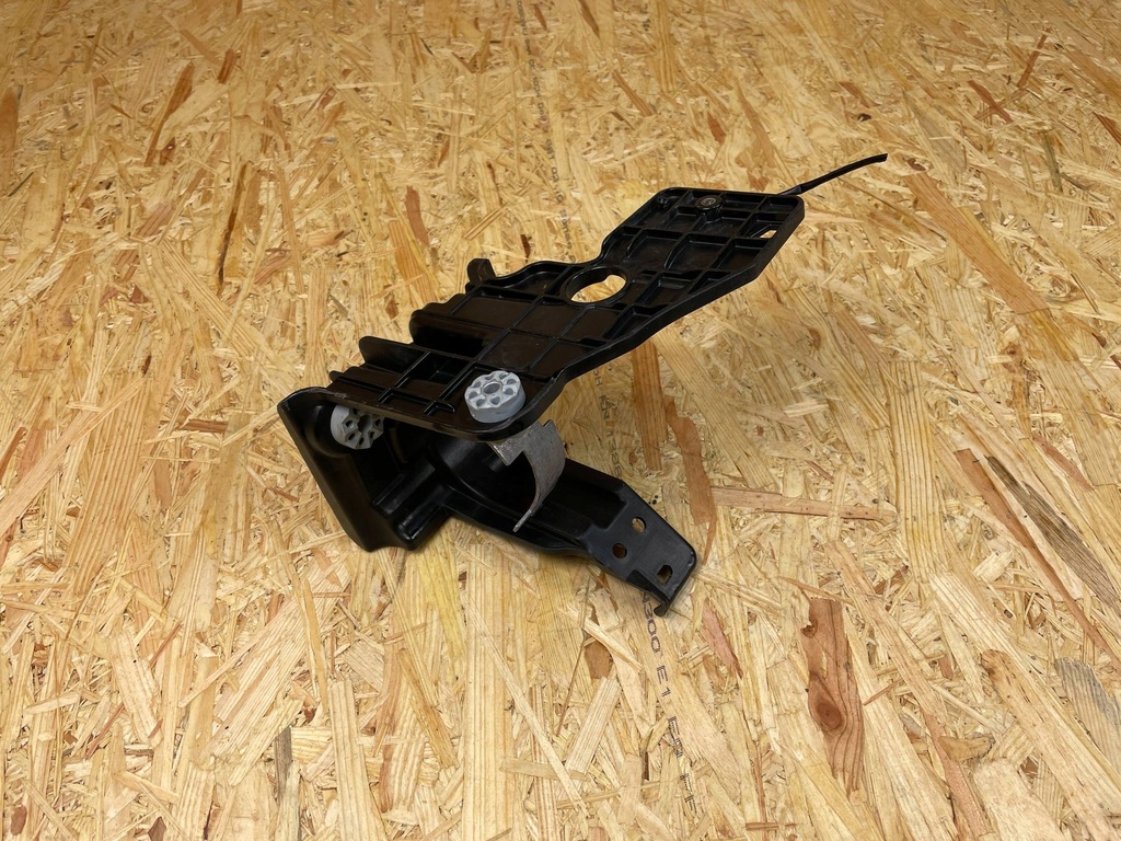 фото №6, Кронштейн кронштейн насоса рідина охолоджуючий bmw i4 g26 8490361