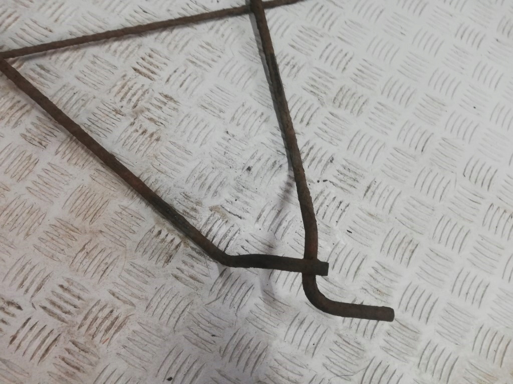 фото №4, Peugeot 4007 c-crosser кронштейн колеса запасного