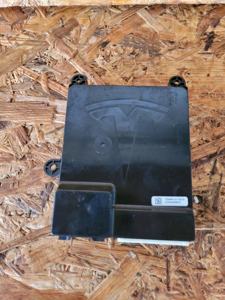 фото №1, Модуль блок управления tesla model x 1054069-10