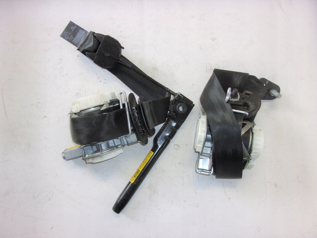 фото №1, Peugeot 3008 i 09- ремни безопасности перед