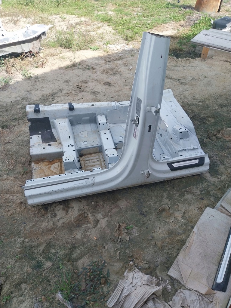 фото №2, Audi q7 4m порог левый блок двигателя b четверть обшивка