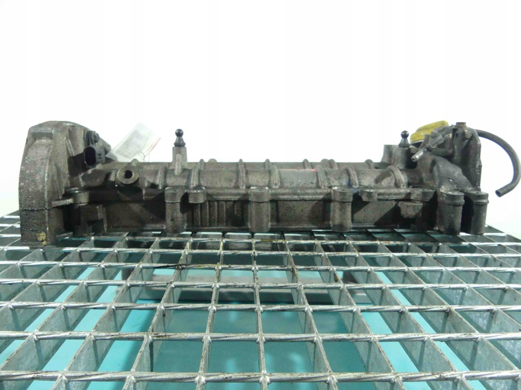 фото №3, Крышка клапанов валы alfa romeo 159 1,9 jtd