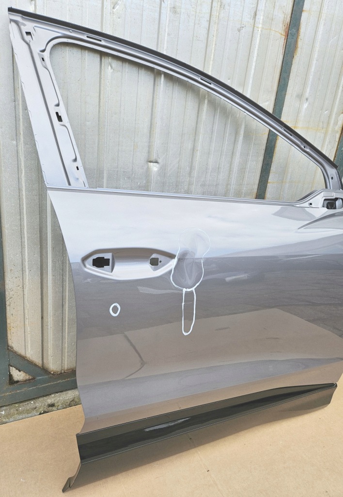 фото №10, Праве передні перед двері молдинг audi q4 e-tron etron 89a 831 312 2021-