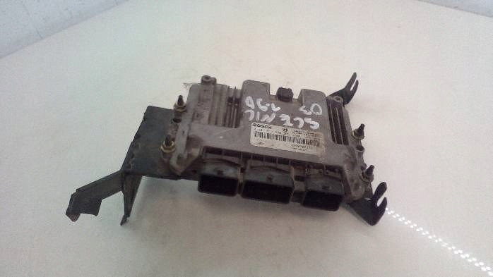 фото №8, Бортовой компьютер двигателя renaultscenicii 1,9dci 0281011275