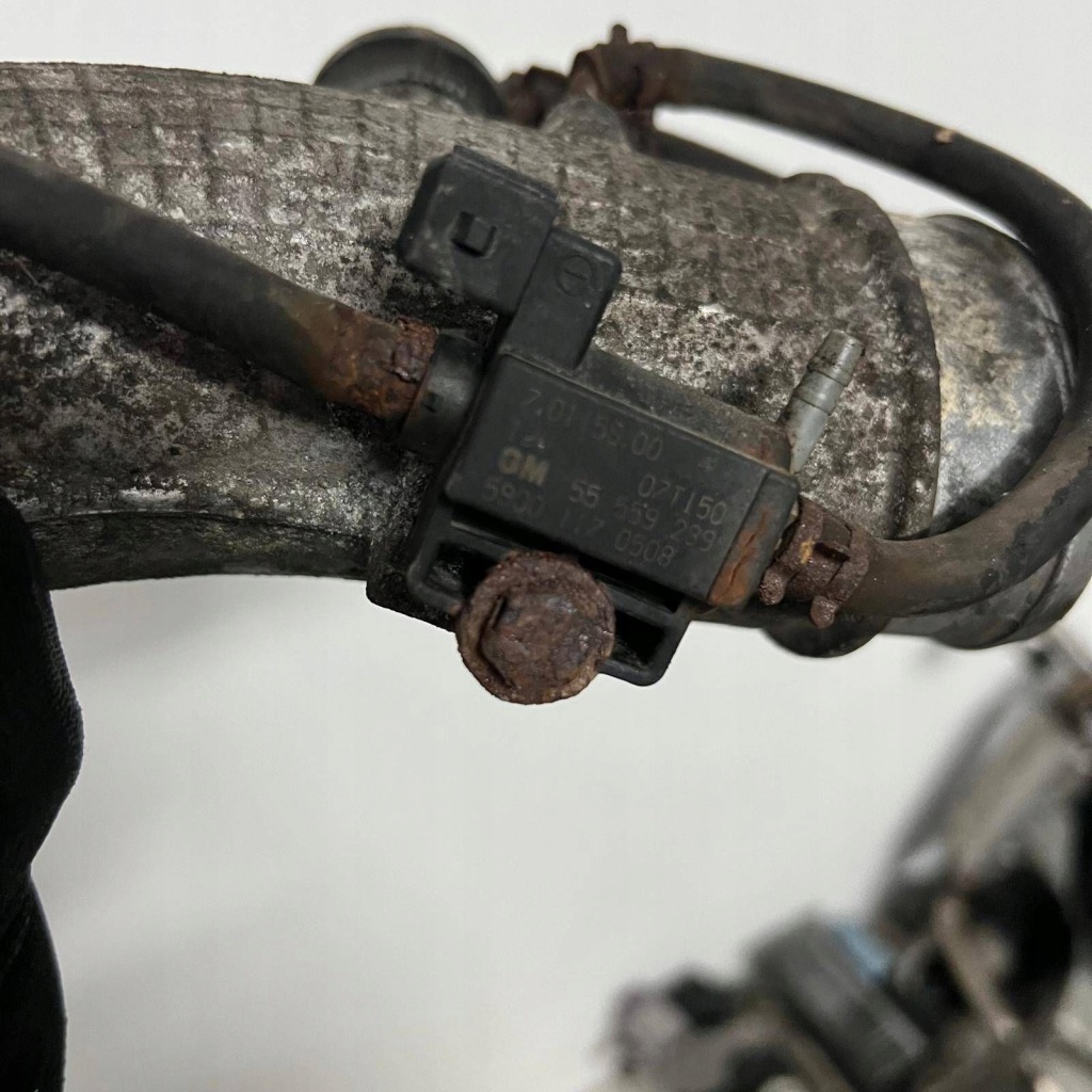 Купить Corsa d opc 1.6 turbo воздухозаборник труба впускной шланг gm55559299