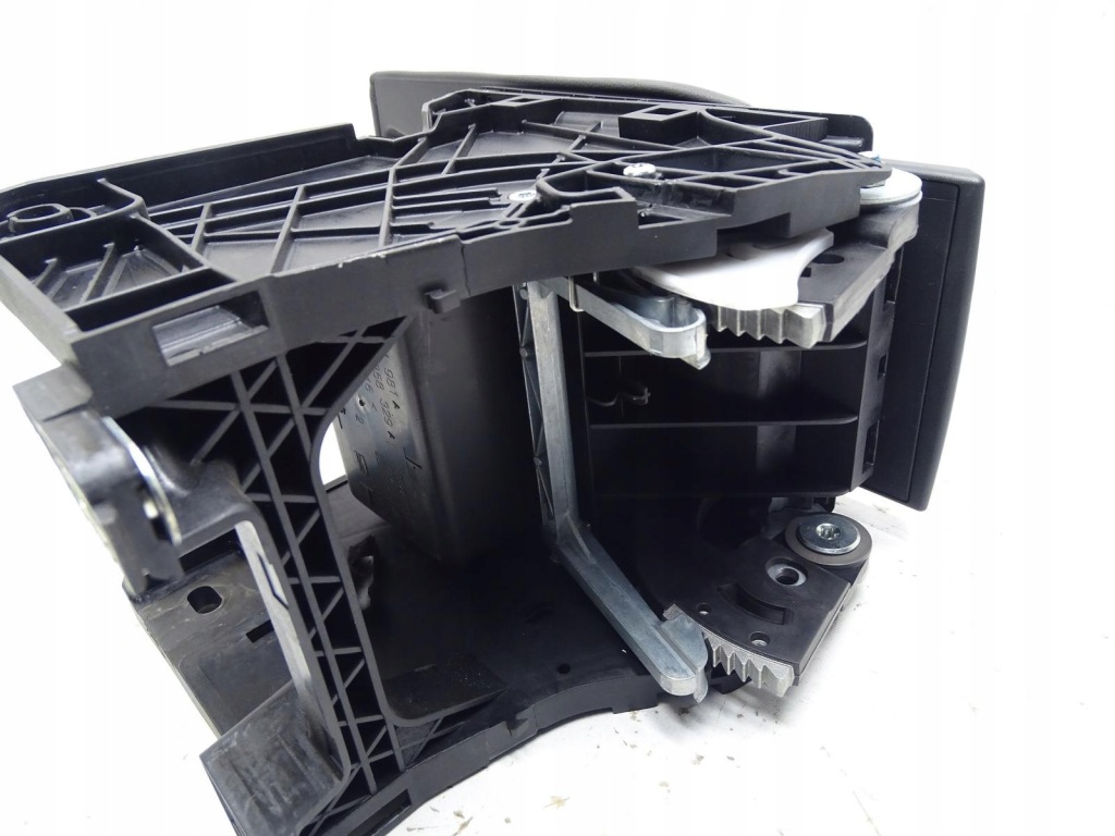 фото №9, Підлокітник тунель середній шкіра 5f0864981a seat leon iii 5f