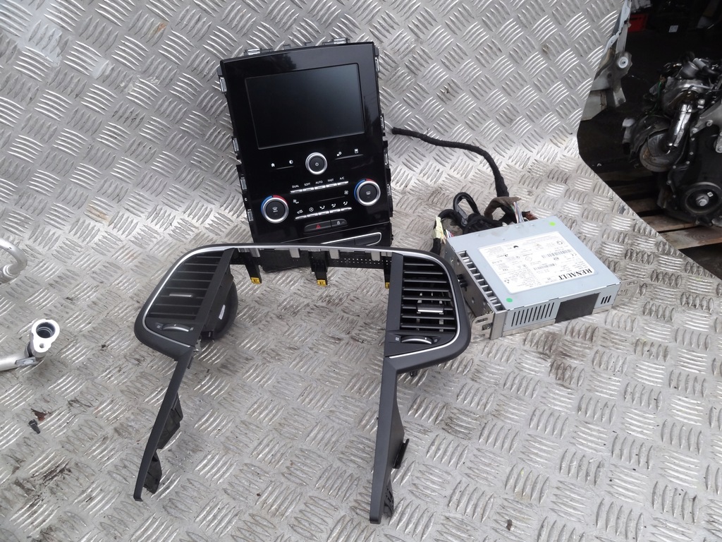 фото №1, Renault talisman 2015 радио навигация дисплей рамка 280907196r оригинал