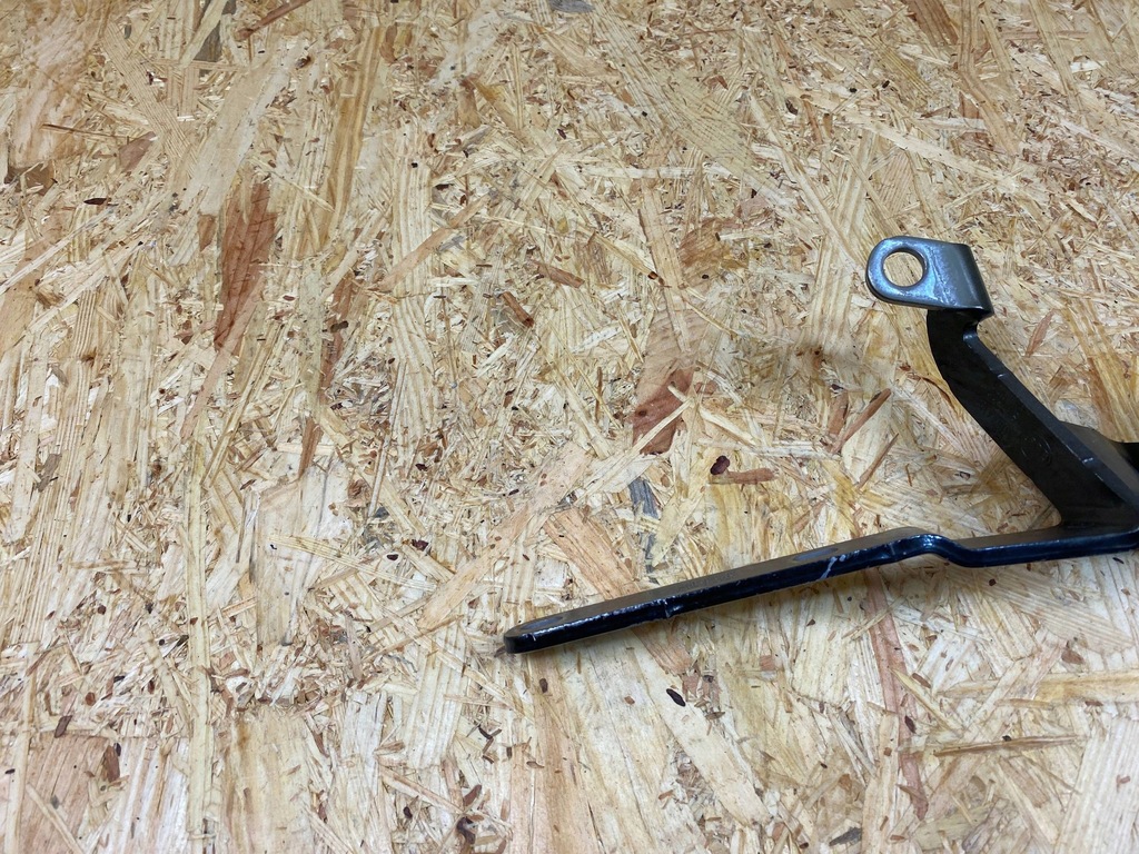 фото №8, Кронштейн петля крышки задняя задний правый audi a7 c8 4k 4k8827300a 2018-