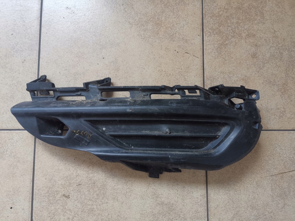 фото №1, Volvo xc60 ii решётка заглушка бампера левая lh