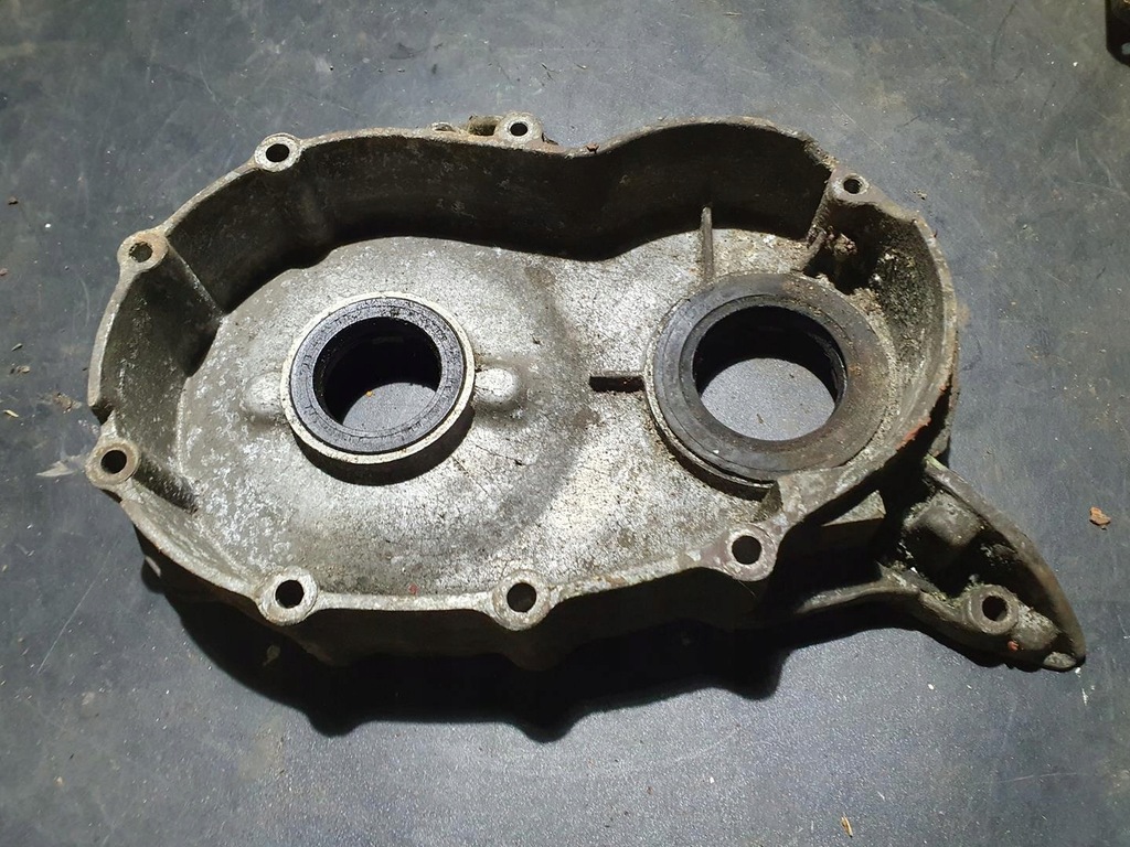 фото №8, Кришка корпус розподільного валу polonez 1500