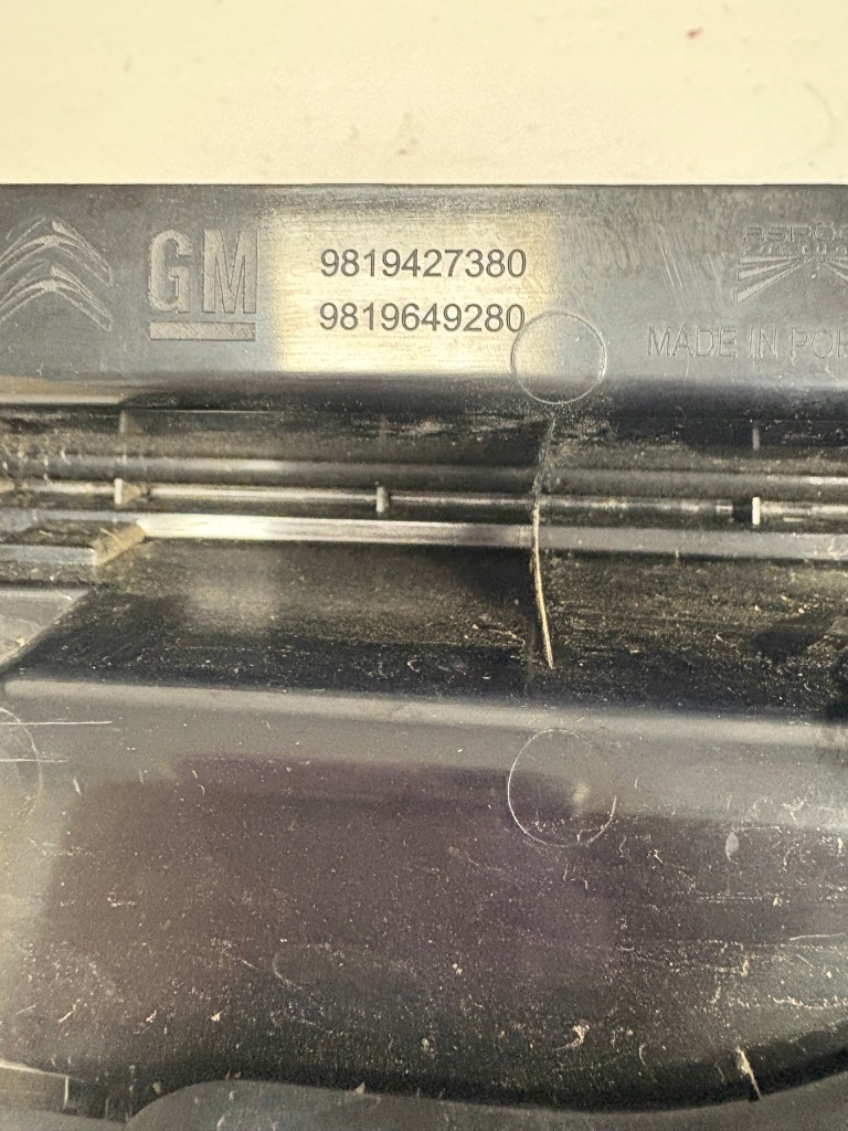 Лампа задний  левая proace berlingo iv partner iii rifter combo e 9819427380 с Разборки