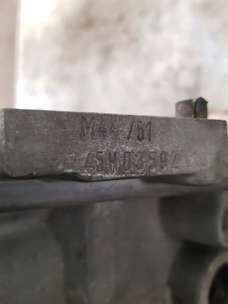 фото №15, Блок двигуна 9441011108r porsche 944 2.5 b m44/51