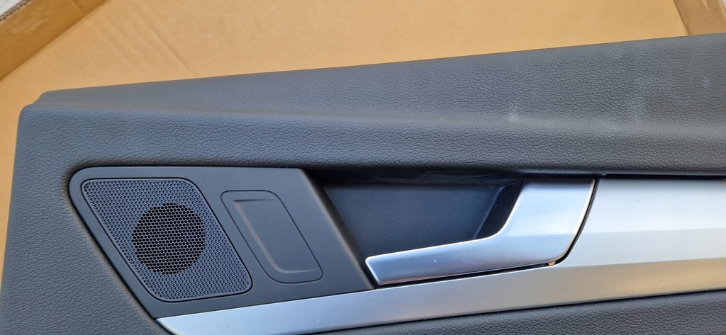 фото №13, Обшивки audi q3 материал+ кожа оригинал ideał