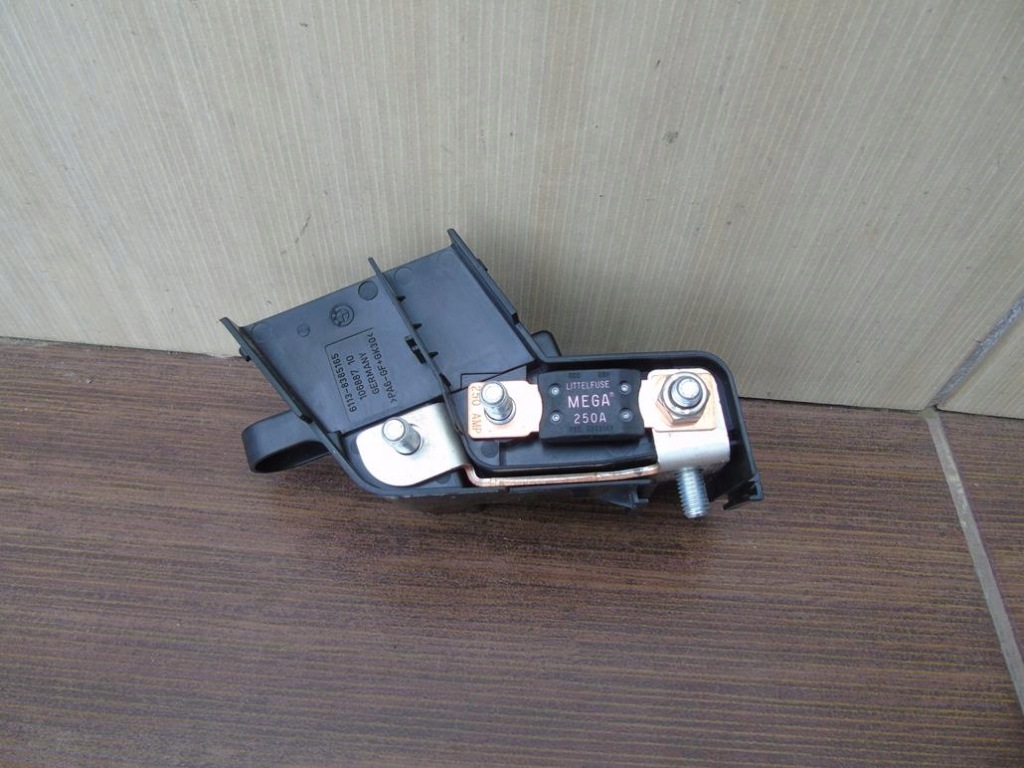 фото №1, Кронштейн предохранитель коробка bmw 7 e65