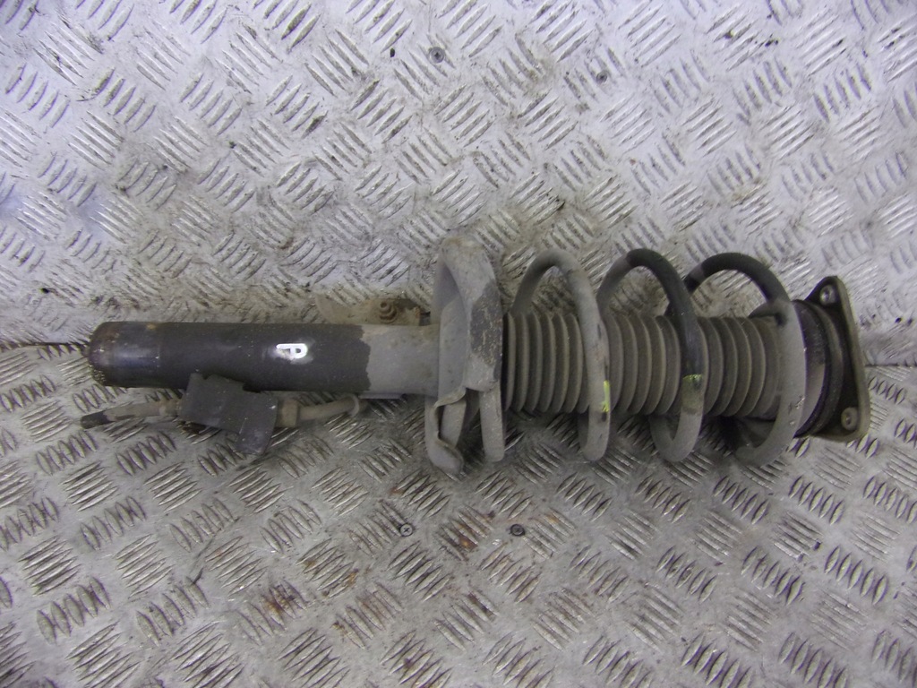 фото №1, Mcperson правый перед передний mazda 3