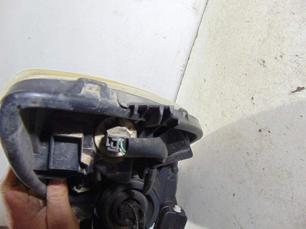 фото №8, Лампа лівий перед toyota yaris ii 81150-0d120