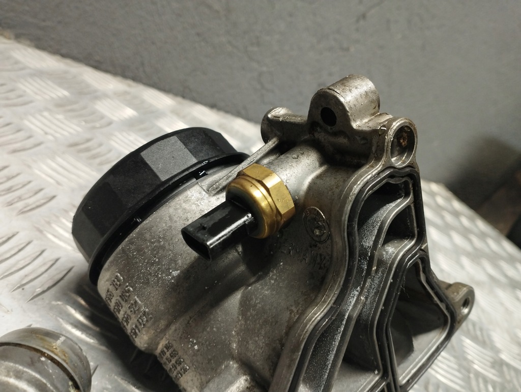 фото №8, Bmw f10 фильтр масла корпус фильтра 7573032