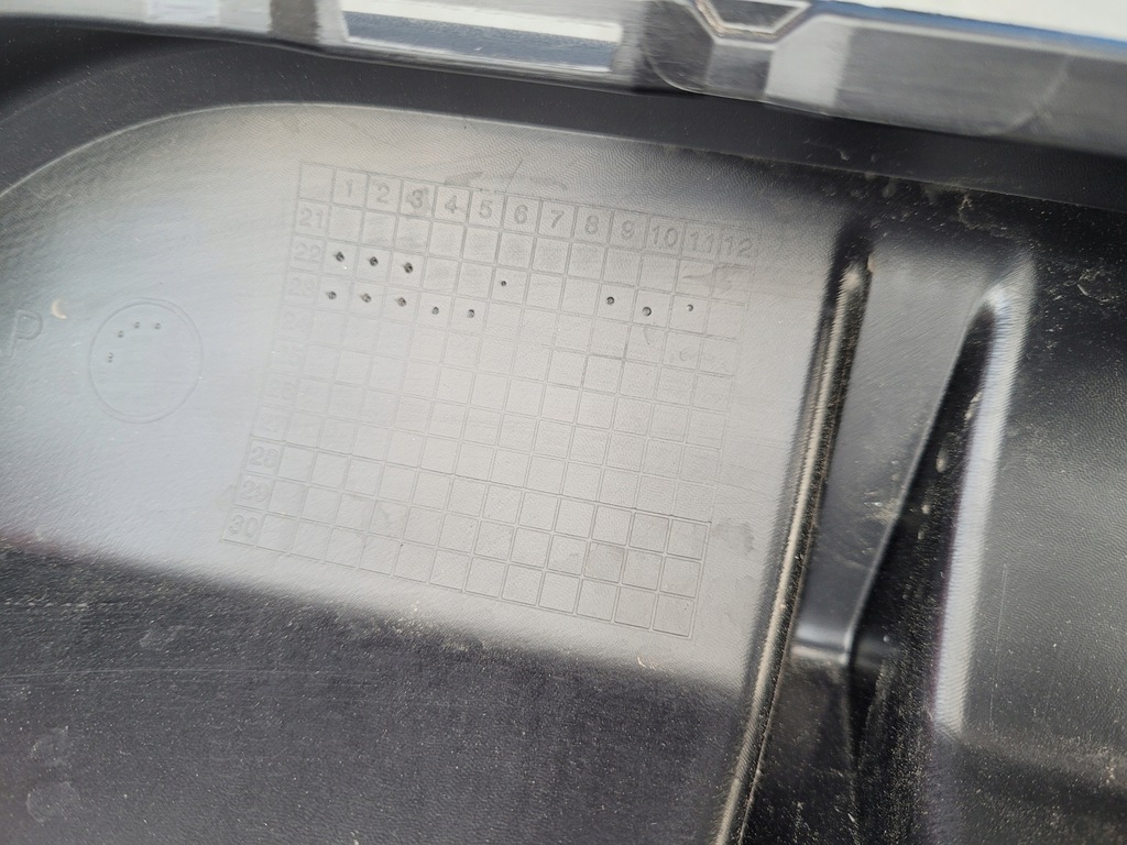 фото №12, Toyota yaris cross gr sport 2023- 23- диффузор бампер dół задний задняя