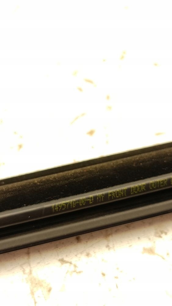 2023 tesla model y молдинг скло купе 149571000d в Україні