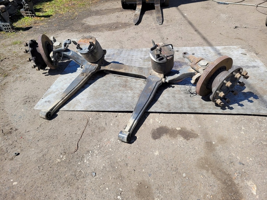 фото №12, Oś балка перед передняя комплектная ступица поворотный кулак volvo fe 6x2 d7e e-5