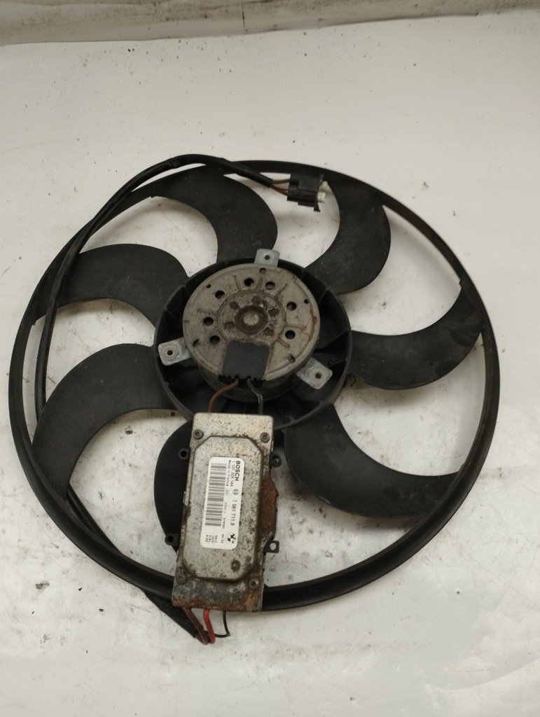 Bmw e87 вентилятор радиатора 75617119 1137328144 Недорого