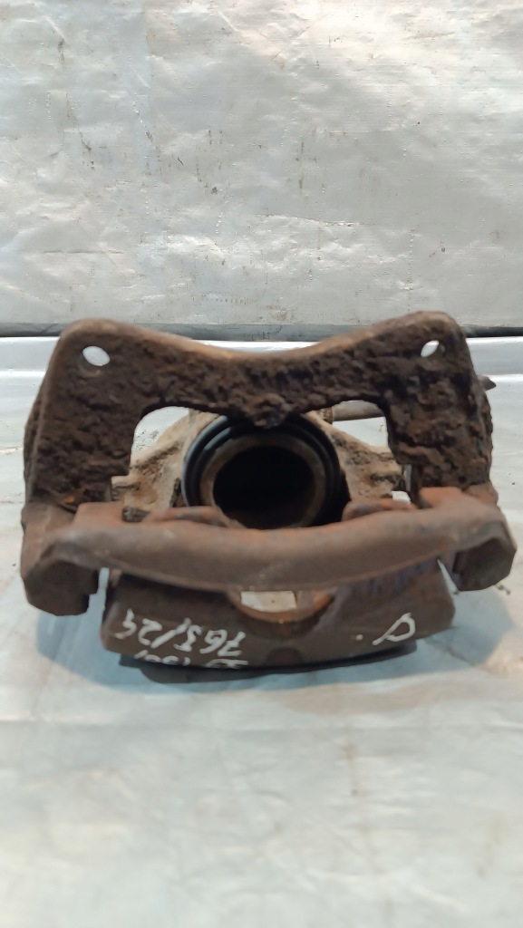 фото №9, Супорт гальмівний volvo v40 правий перед 1.9d lift