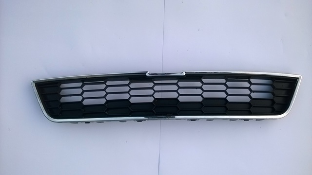 фото №1, Chevrolet aveo t300 решітка радіатора 96 694 760