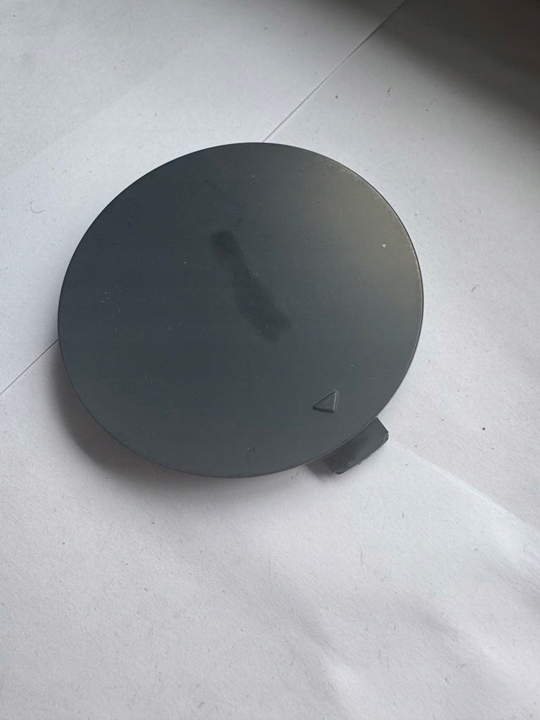 фото №1, Bmw 4 f32 f33 f36 - заглушка фаркоп бампера задняя 51118054004