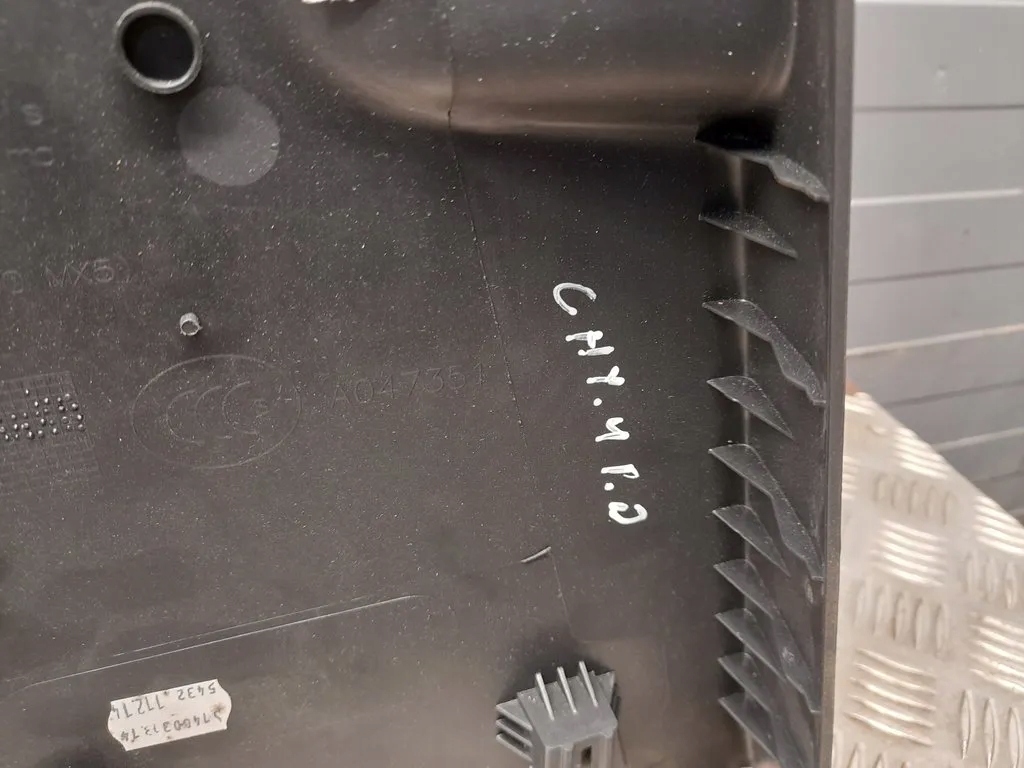 фото №5, Porsche cayenne 92a po правая обшивка стоек