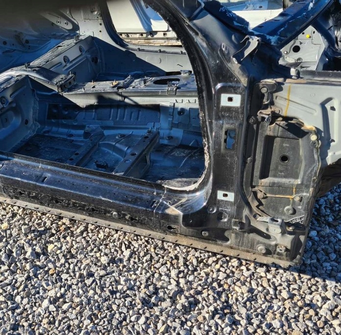 фото №1, Bmw f33 четверть порог блок двигателя a лонжерон правая правое перед cabrio