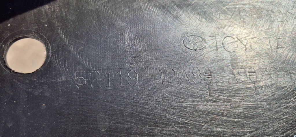 Toyota bz4x 22- бампер перед pdc оригинал Недорого