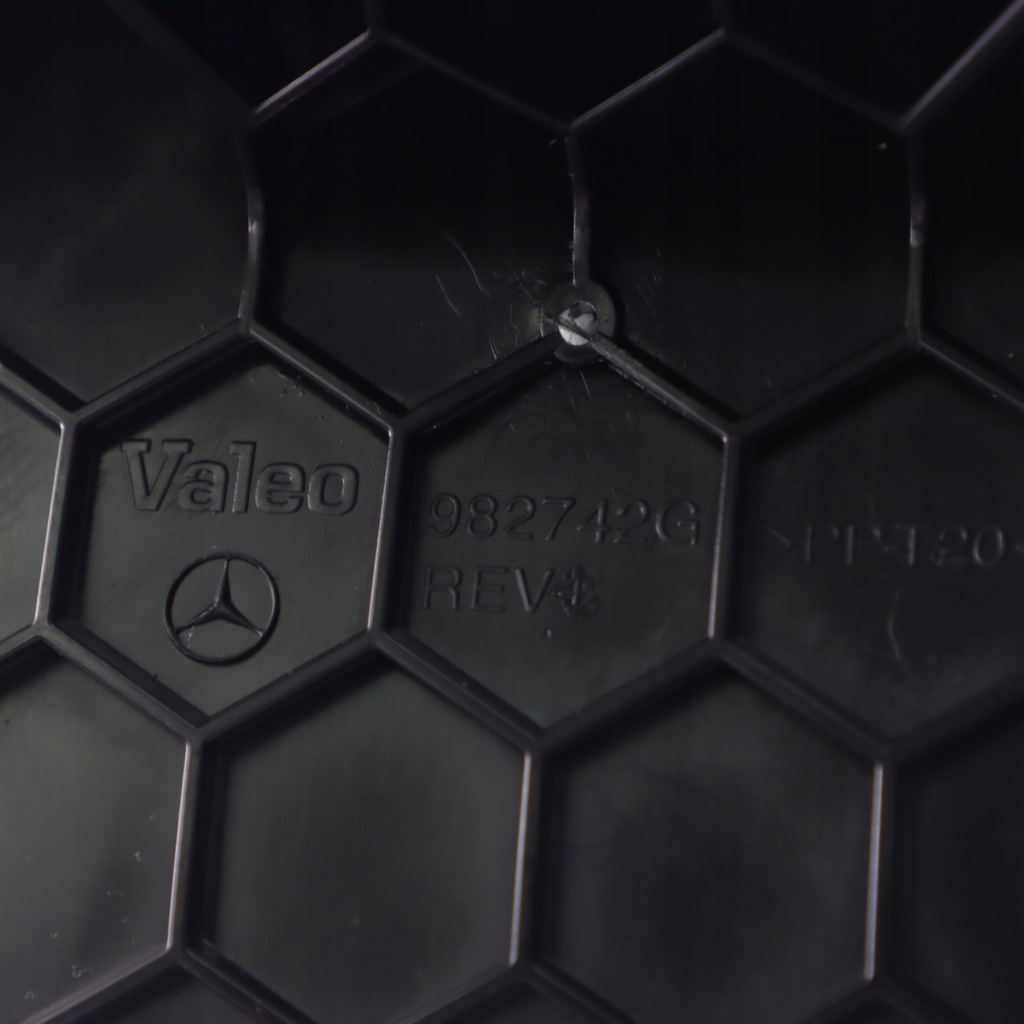 фото №11, Mercedes w251 впуск обдув воздуха консоли центральной задний a2518300303