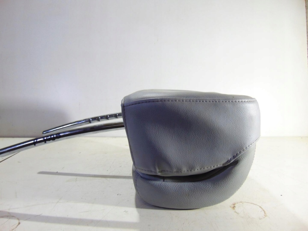 Підголівник монітор перед peugeot 5008 i Оригінал