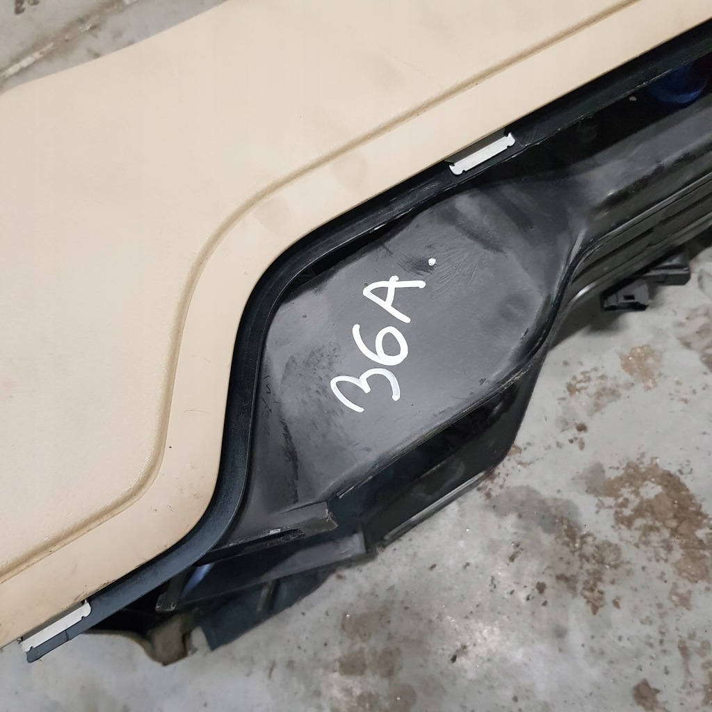 фото №9, Панель средний туннель корпус кремовый audi a8 d3