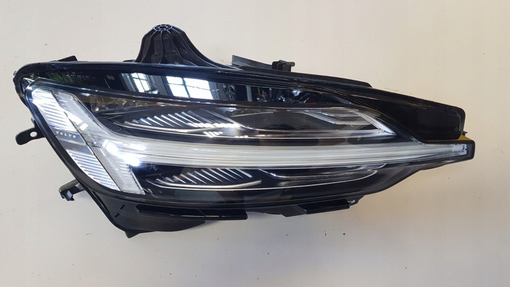 Volvo s60 v60 фара фара перед mid led r європа Оригінал