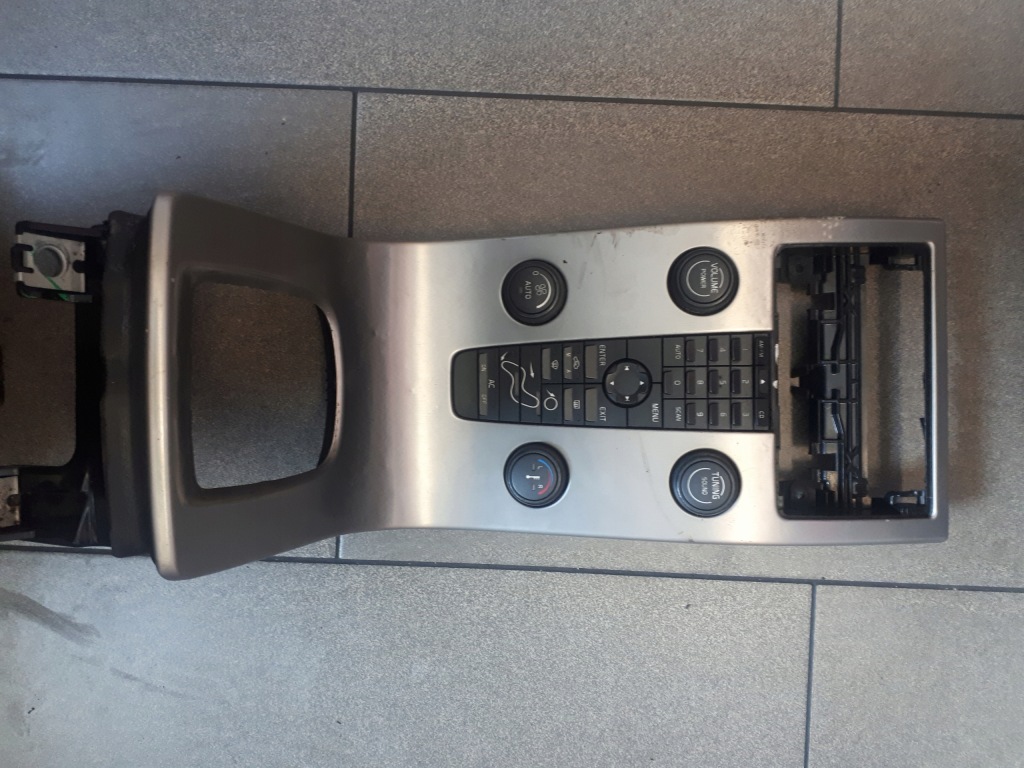 фото №1, Панель перемикачів volvo v50 30672565