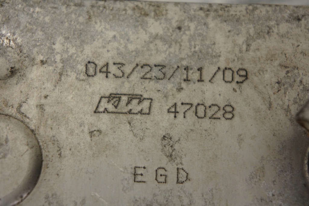 Nr 422 основа фільтра радіатор bmw x5 3,0 e70 7788453 Зі Шроту