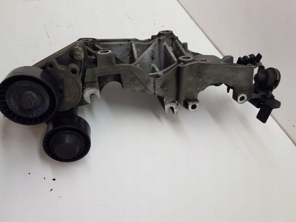 Кронштейн кронштейн двигателя trafic vivaro 2.0dci в Украине