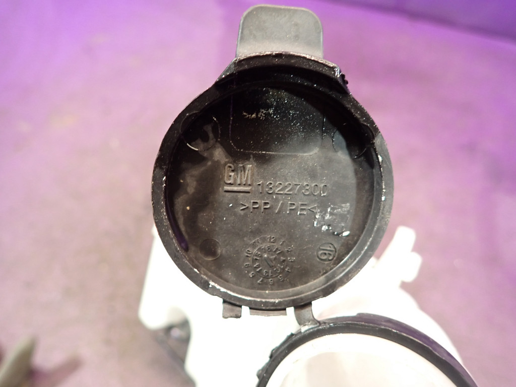 фото №5, Corsa e 14-20 бачок омывателя помпа 39015511 39015512 39015513