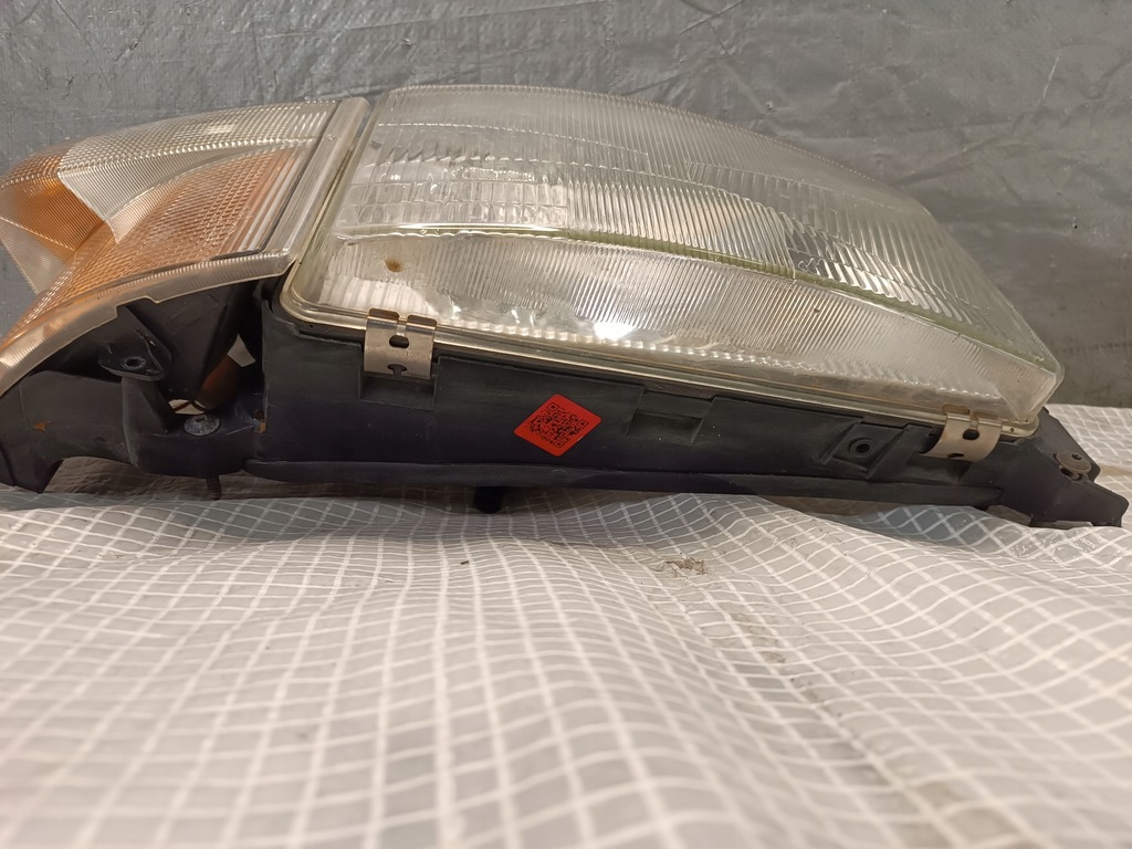 фото №4, Лампа фара scania r правая
