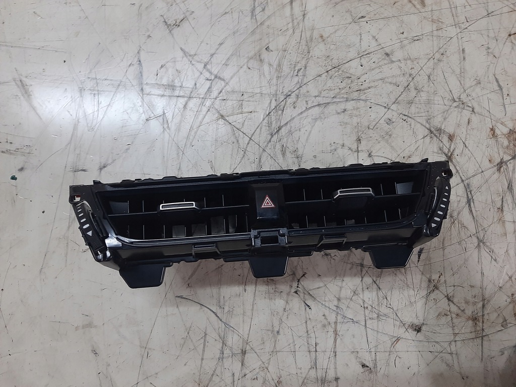 фото №1, Решётка обдув toyota corolla e21 гибрид 19-